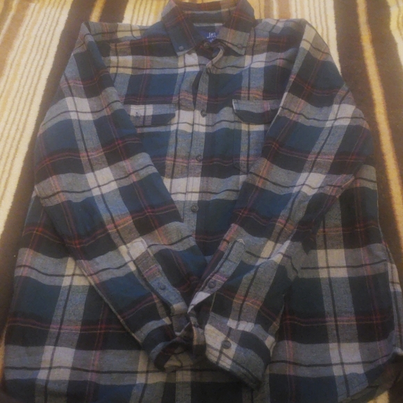 Mens George Button Shirt. Size Medium. - Picture 4 of 10